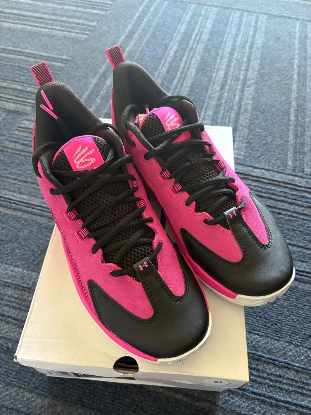 Under Armour Curry Men’s Athletic Shoes in Hot Pink & Black men’s 9.5 women’s 11